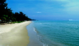 View from Pacific Club and Logan's Laem Mae Phim to Koh Chang